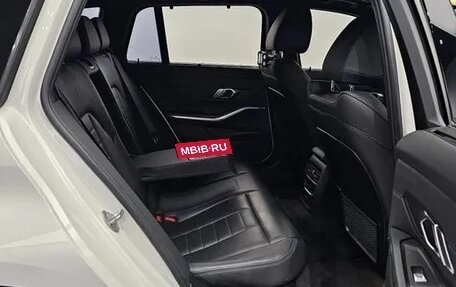 BMW 3 серия, 2022 год, 3 875 000 рублей, 9 фотография