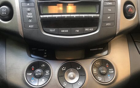 Toyota RAV4, 2012 год, 1 400 000 рублей, 26 фотография