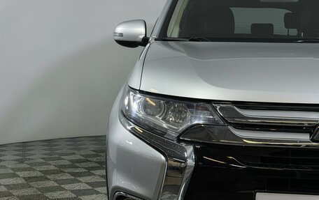 Mitsubishi Outlander III рестайлинг 3, 2015 год, 1 797 000 рублей, 16 фотография