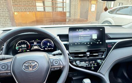 Toyota Camry, 2023 год, 3 900 000 рублей, 9 фотография