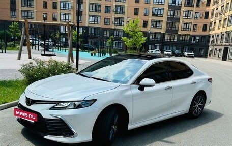 Toyota Camry, 2023 год, 3 900 000 рублей, 7 фотография
