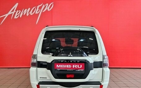 Mitsubishi Pajero IV, 2015 год, 2 199 000 рублей, 4 фотография