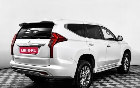 Mitsubishi Pajero Sport III рестайлинг, 2020 год, 3 698 000 рублей, 5 фотография