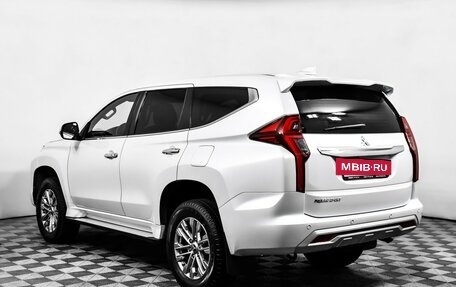 Mitsubishi Pajero Sport III рестайлинг, 2020 год, 3 698 000 рублей, 7 фотография