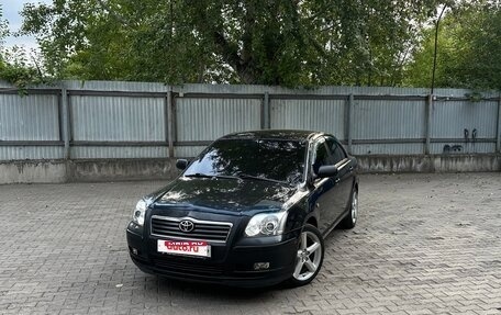 Toyota Avensis III рестайлинг, 2004 год, 800 000 рублей, 1 фотография