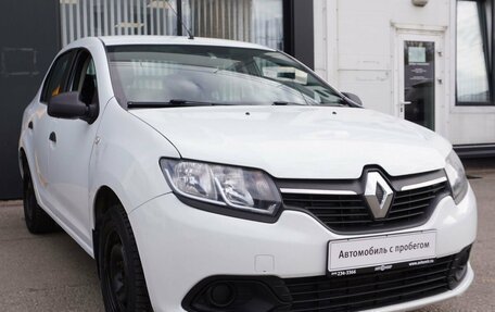 Renault Logan II, 2018 год, 650 000 рублей, 3 фотография