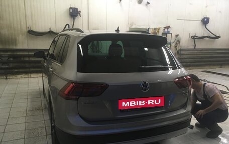 Volkswagen Tiguan II, 2019 год, 2 130 000 рублей, 2 фотография