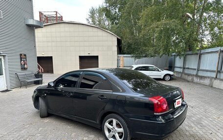 Toyota Avensis III рестайлинг, 2004 год, 800 000 рублей, 3 фотография