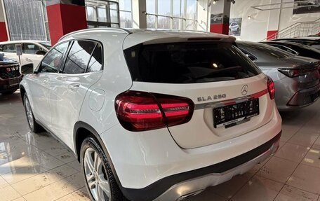 Mercedes-Benz GLA, 2019 год, 2 799 000 рублей, 4 фотография