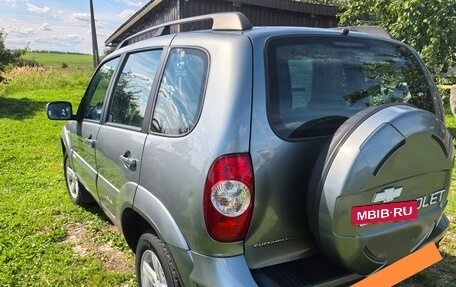 Chevrolet Niva I рестайлинг, 2015 год, 730 000 рублей, 3 фотография