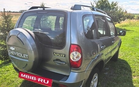 Chevrolet Niva I рестайлинг, 2015 год, 730 000 рублей, 2 фотография