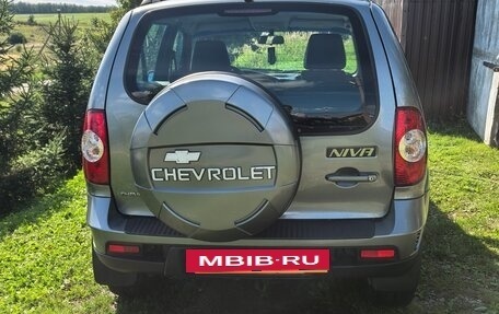 Chevrolet Niva I рестайлинг, 2015 год, 730 000 рублей, 6 фотография