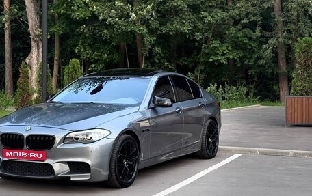 BMW 5 серия, 2011 год, 1 690 000 рублей, 2 фотография