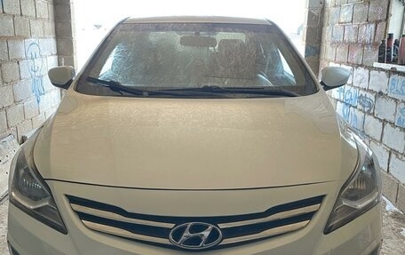Hyundai Solaris II рестайлинг, 2016 год, 520 000 рублей, 1 фотография