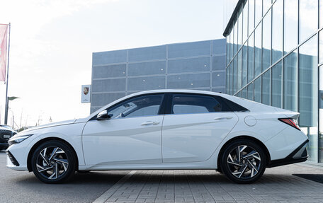 Hyundai Elantra, 2024 год, 3 000 000 рублей, 10 фотография