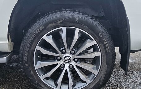 Toyota Land Cruiser Prado 150 рестайлинг 2, 2020 год, 6 500 000 рублей, 9 фотография