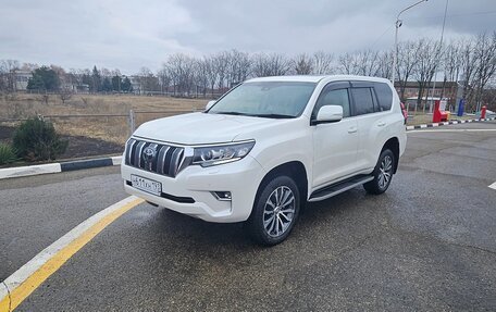 Toyota Land Cruiser Prado 150 рестайлинг 2, 2020 год, 6 500 000 рублей, 14 фотография