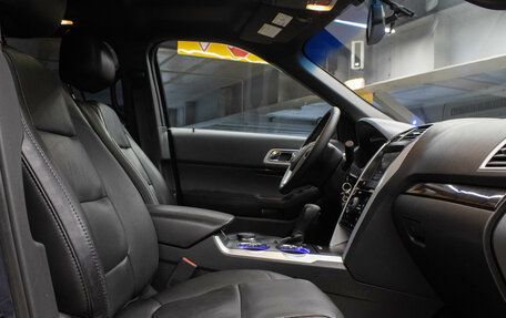 Ford Explorer VI, 2013 год, 1 799 000 рублей, 25 фотография
