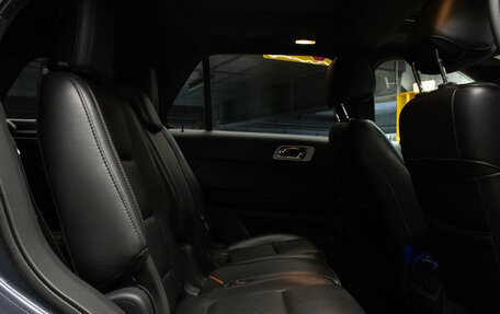 Ford Explorer VI, 2013 год, 1 799 000 рублей, 24 фотография