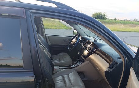 Toyota Highlander III, 2002 год, 770 000 рублей, 18 фотография