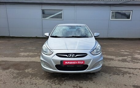 Hyundai Solaris II рестайлинг, 2012 год, 719 000 рублей, 2 фотография