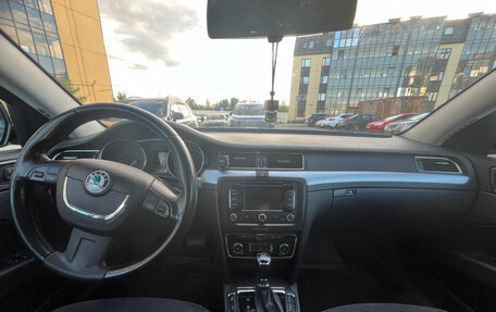 Skoda Superb III рестайлинг, 2013 год, 970 000 рублей, 6 фотография