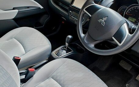 Mitsubishi Mirage VI рестайлинг, 2022 год, 1 285 000 рублей, 7 фотография