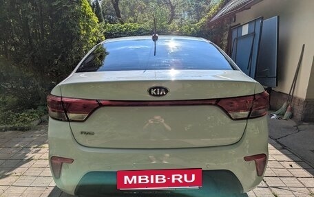 KIA Rio IV, 2018 год, 1 100 000 рублей, 9 фотография