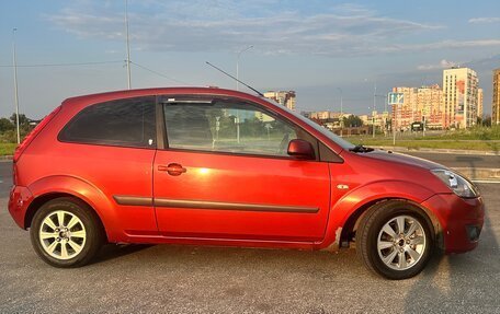 Ford Fiesta, 2007 год, 450 000 рублей, 2 фотография