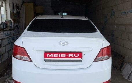 Hyundai Solaris II рестайлинг, 2016 год, 520 000 рублей, 2 фотография