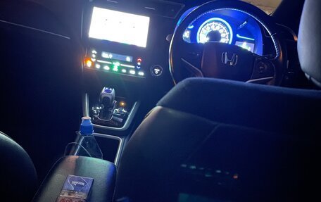 Honda Shuttle II, 2016 год, 1 195 000 рублей, 19 фотография
