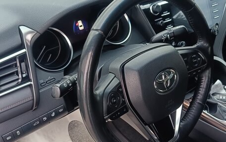 Toyota Camry, 2018 год, 2 800 000 рублей, 12 фотография