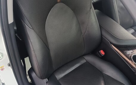 Toyota Camry, 2018 год, 2 800 000 рублей, 9 фотография