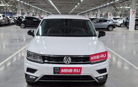 Volkswagen Tiguan II, 2019 год, 2 699 000 рублей, 6 фотография