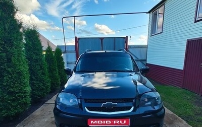 Chevrolet Niva I рестайлинг, 2017 год, 855 000 рублей, 1 фотография