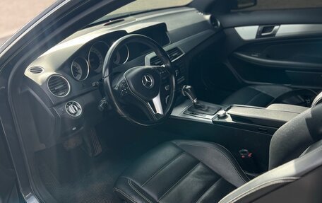 Mercedes-Benz C-Класс, 2011 год, 1 190 000 рублей, 7 фотография