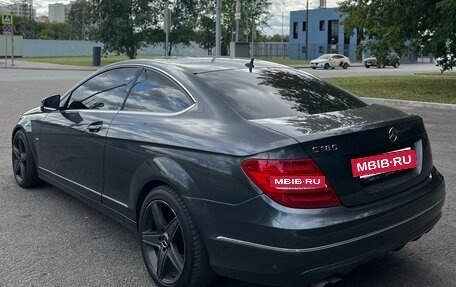 Mercedes-Benz C-Класс, 2011 год, 1 190 000 рублей, 4 фотография