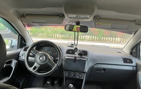 Volkswagen Polo VI (EU Market), 2011 год, 550 000 рублей, 4 фотография