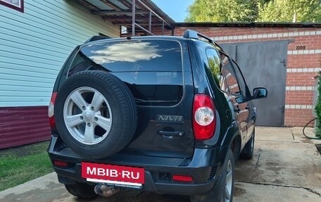 Chevrolet Niva I рестайлинг, 2017 год, 855 000 рублей, 3 фотография