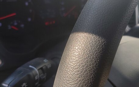 Hyundai Solaris II рестайлинг, 2018 год, 900 000 рублей, 3 фотография