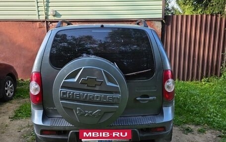 Chevrolet Niva I рестайлинг, 2011 год, 520 000 рублей, 3 фотография