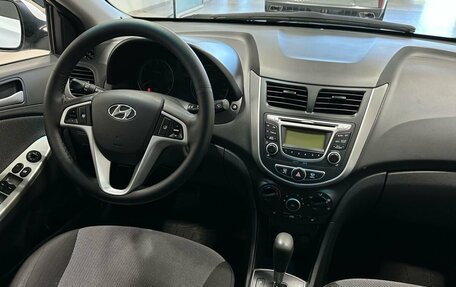 Hyundai Solaris II рестайлинг, 2013 год, 999 900 рублей, 9 фотография