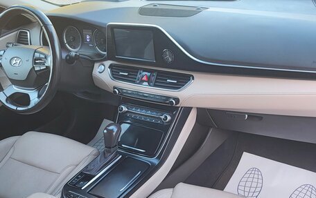 Hyundai Grandeur, 2018 год, 2 200 000 рублей, 9 фотография