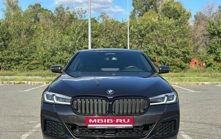 BMW 5 серия, 2021 год, 4 600 000 рублей, 2 фотография