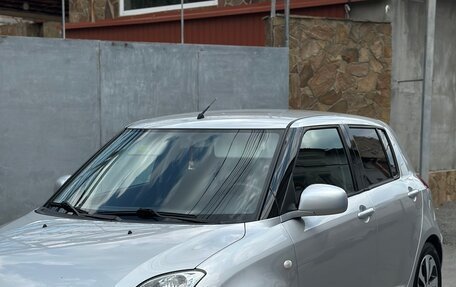 Suzuki Swift III, 2009 год, 980 000 рублей, 2 фотография