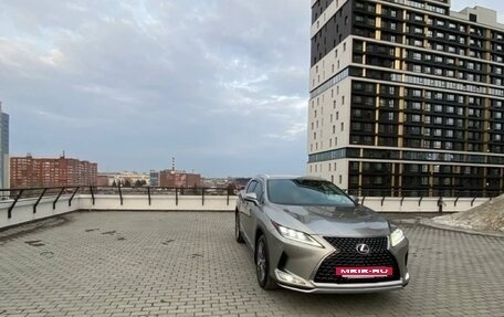 Lexus RX IV рестайлинг, 2021 год, 6 300 000 рублей, 4 фотография
