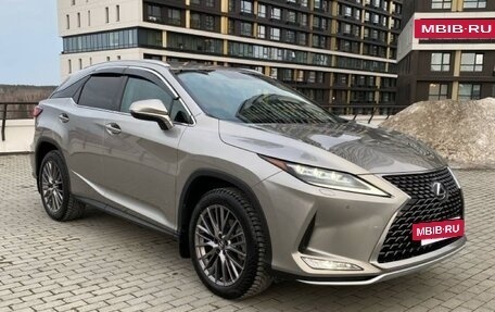 Lexus RX IV рестайлинг, 2021 год, 6 300 000 рублей, 6 фотография
