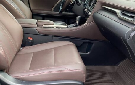 Lexus RX IV рестайлинг, 2021 год, 6 300 000 рублей, 16 фотография