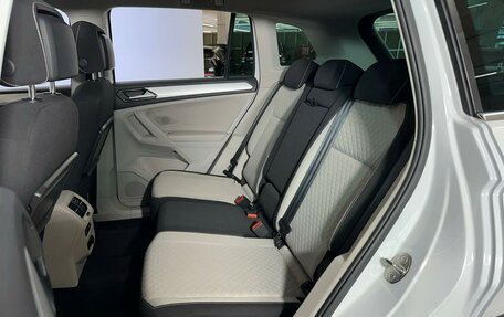 Volkswagen Tiguan II, 2017 год, 2 180 000 рублей, 11 фотография