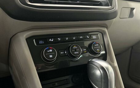 Volkswagen Tiguan II, 2017 год, 2 180 000 рублей, 19 фотография